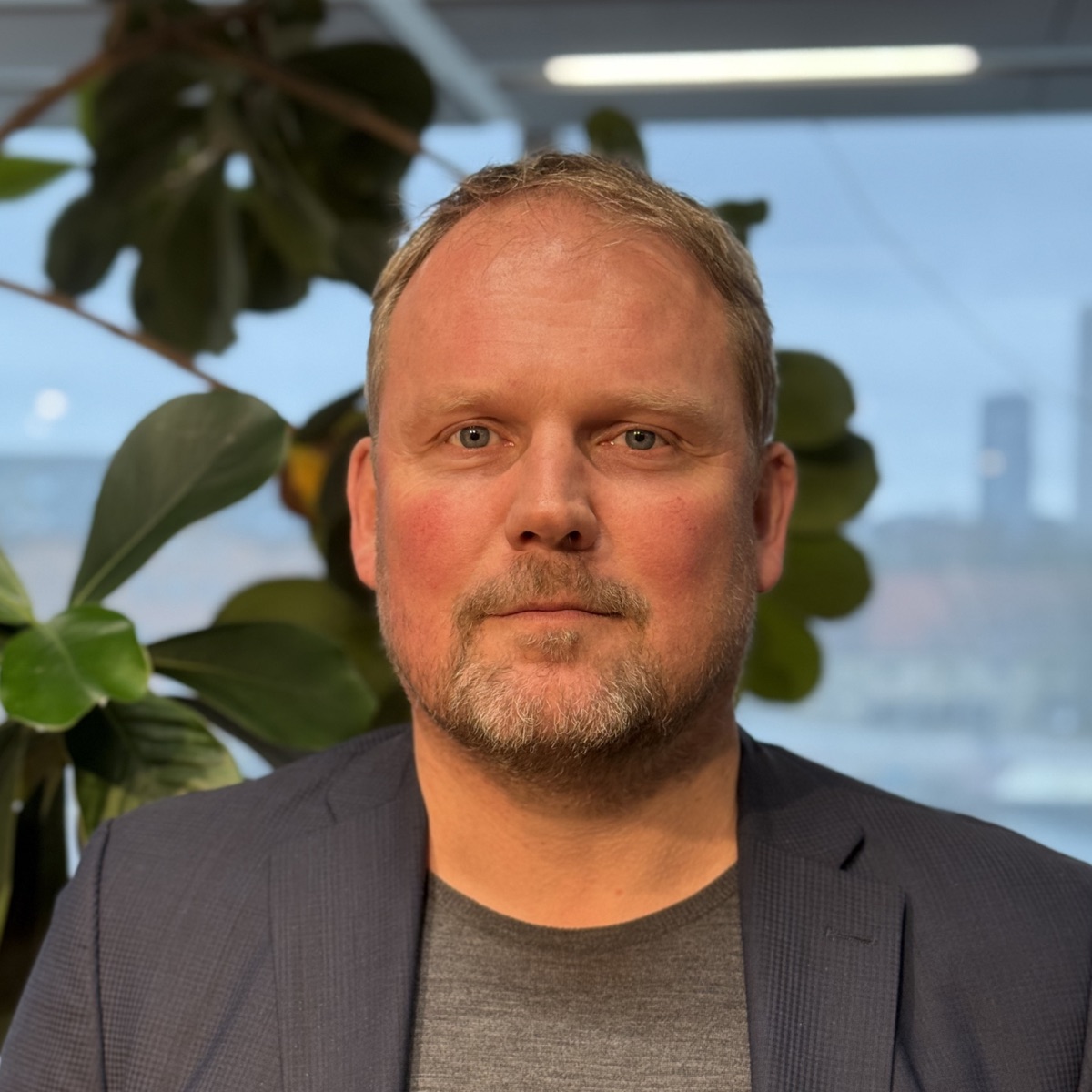 Portræt af Jacob Gylling Mahler, Partner & COO i LÖFT Consulting